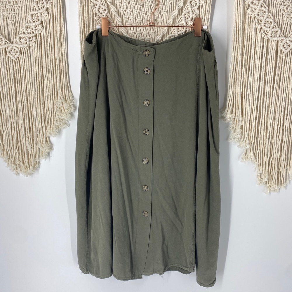 Westport Army Green Button midi Skirt Size 2X